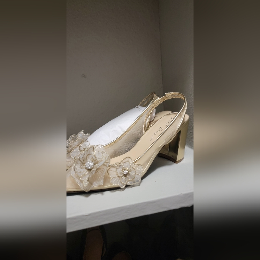 Betsey Johnson Gold Floral Heels